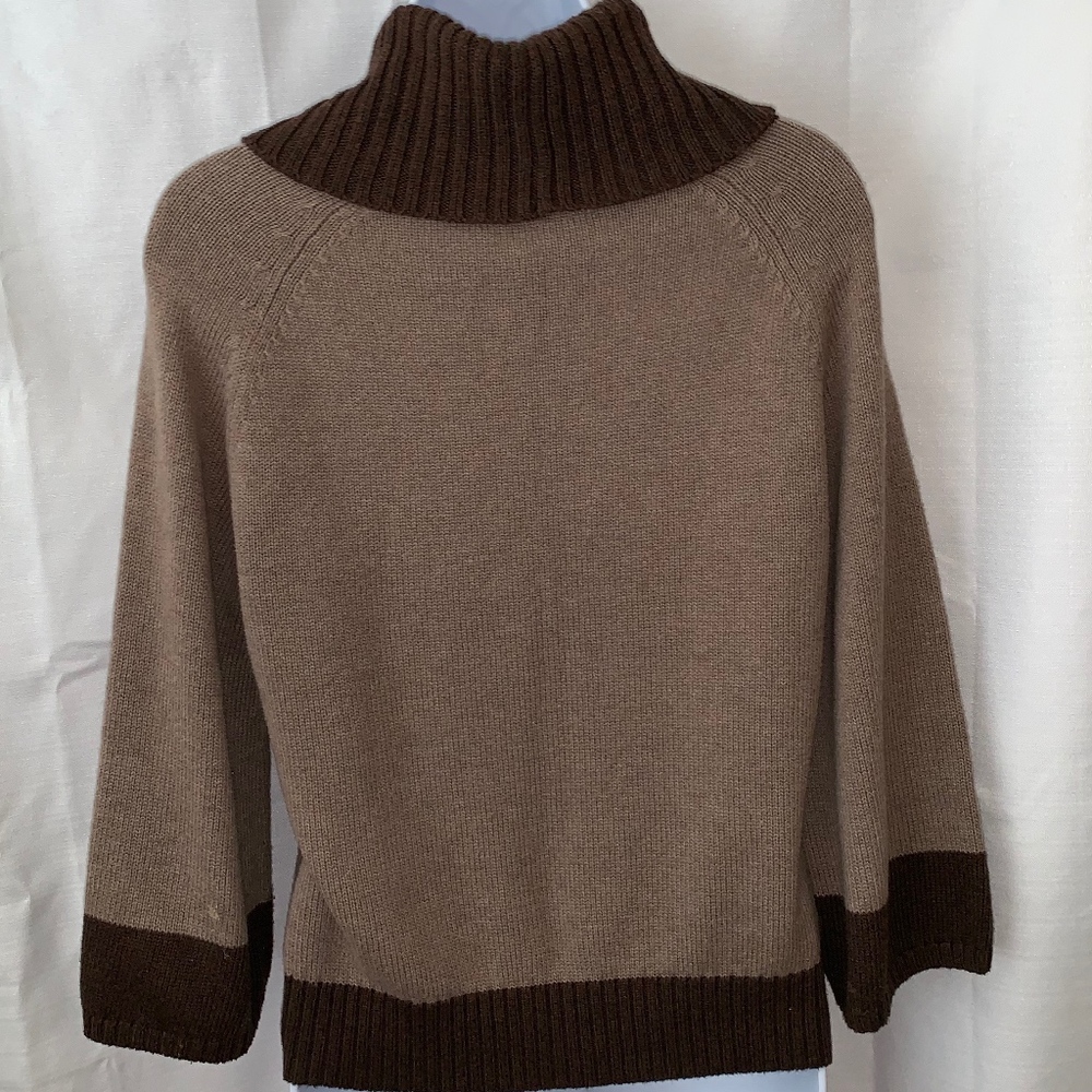 EUC - Pria Cowl Neck Cropped Sweater!! - Picture 3 of 3